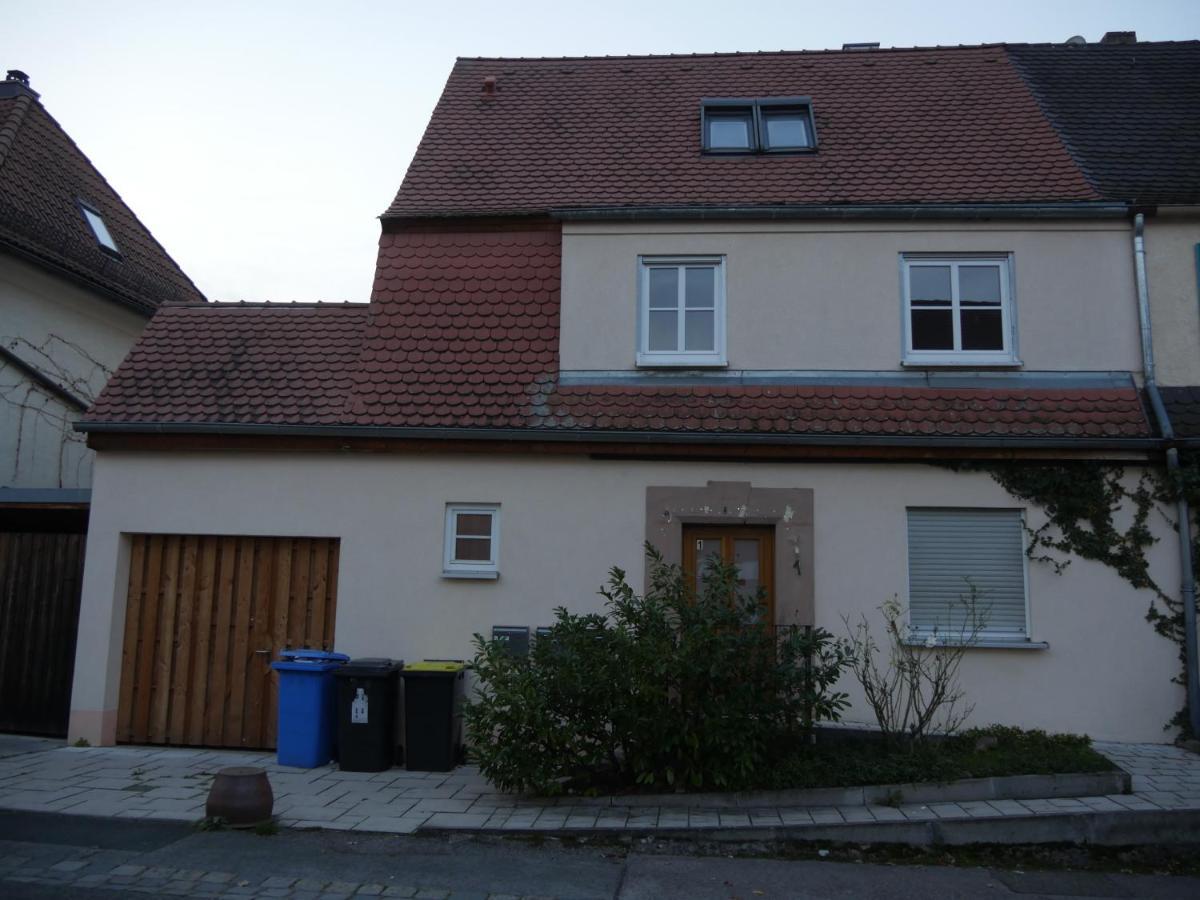 Maisonette-Wohnung In Nuernberg Mit Kamin Exterior photo